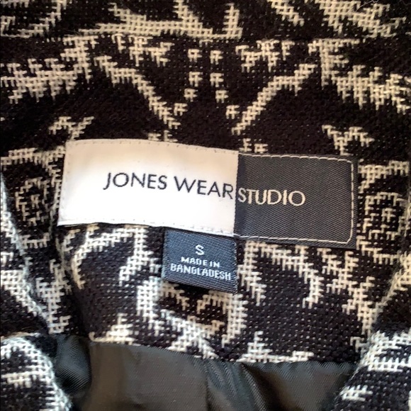 Jones Wear Studio Jacket - Picture 3 of 5
